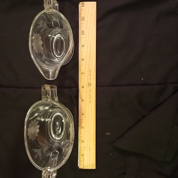 Vintage Heisey Etched glass sugar and cream set - Picture 15 of 15